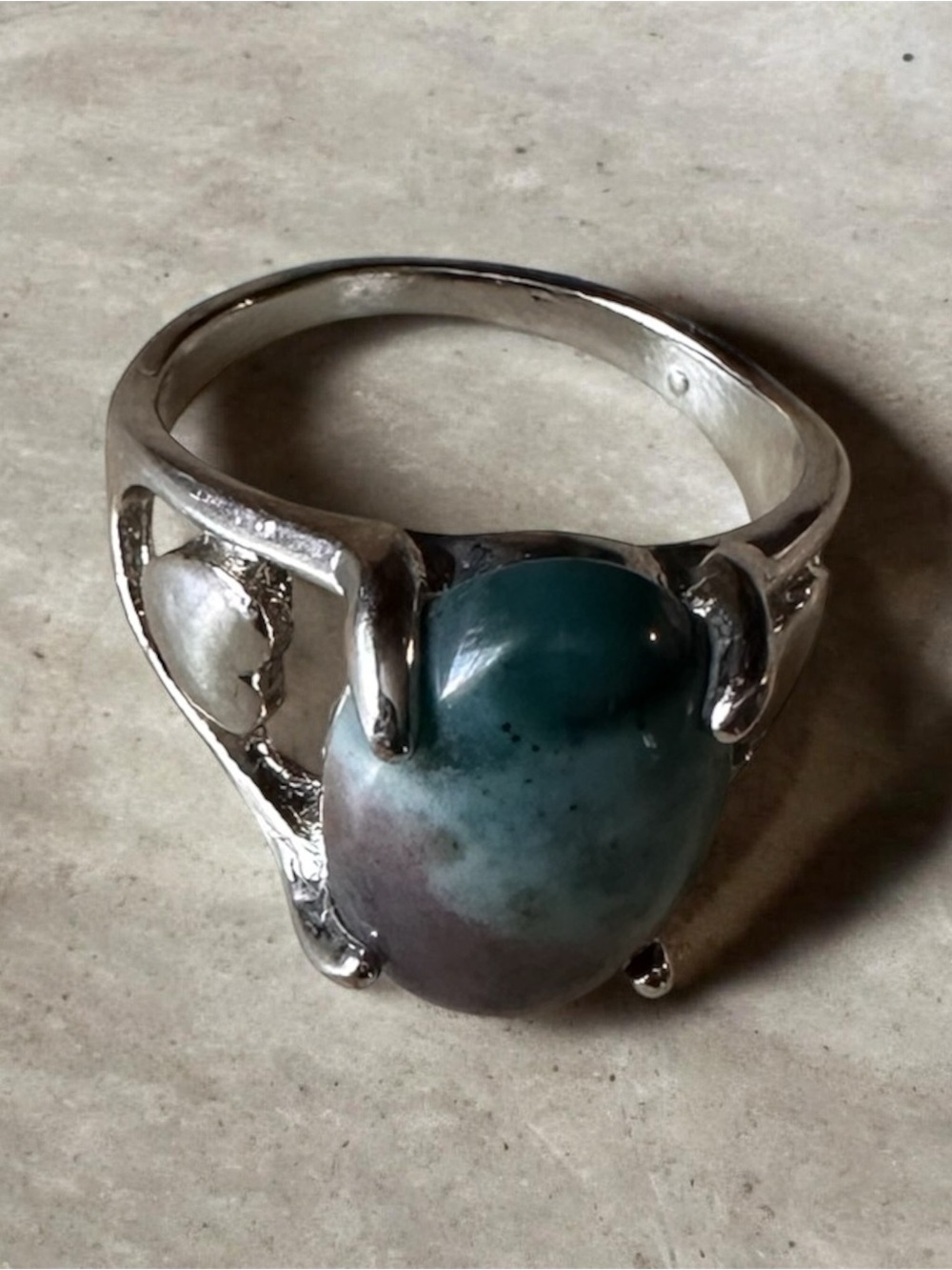 Vintage Style Silver Ring with natural Green-Blue Stone